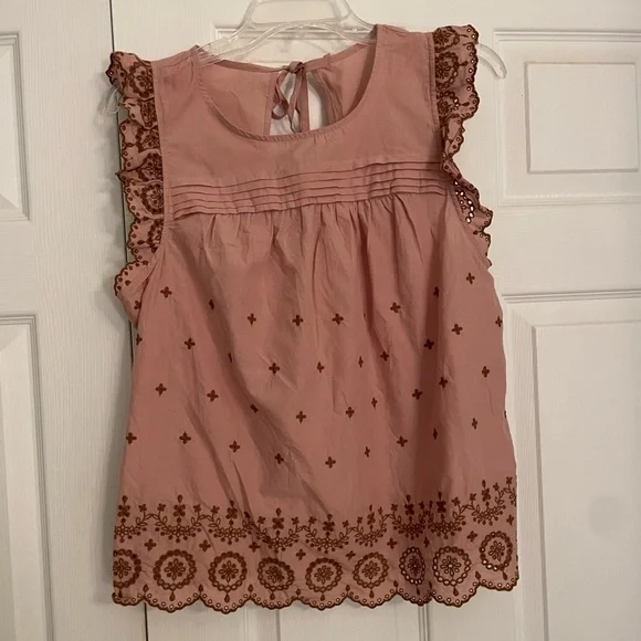 Blush Pink Embroidered Sleeveless Top Size M - Picture 1 of 6